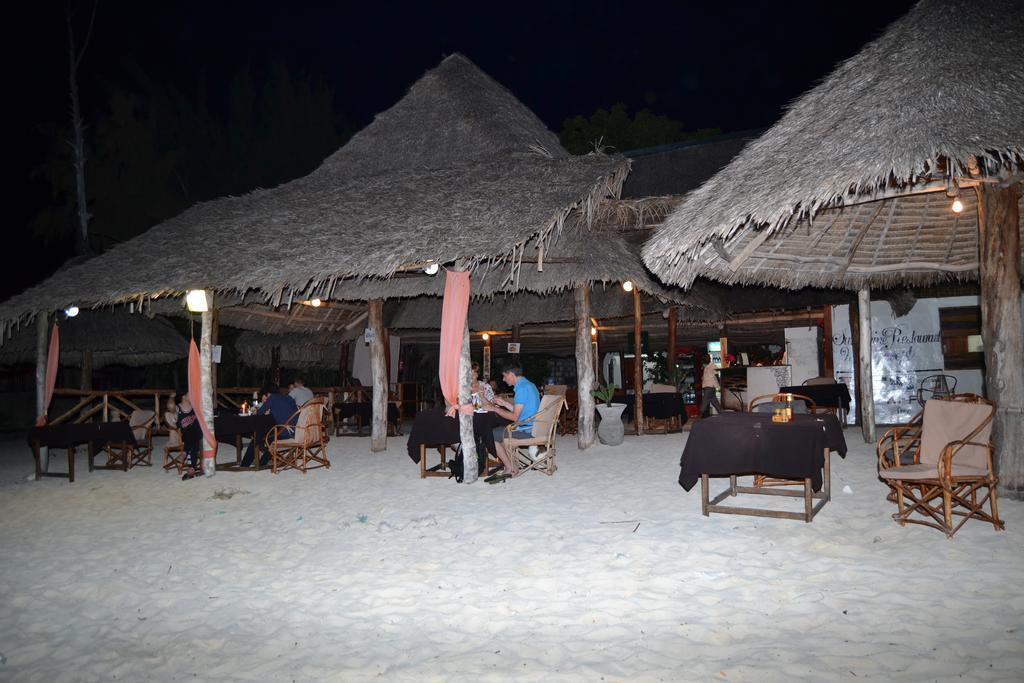Union Beach Bungalow Nungwi Exterior photo